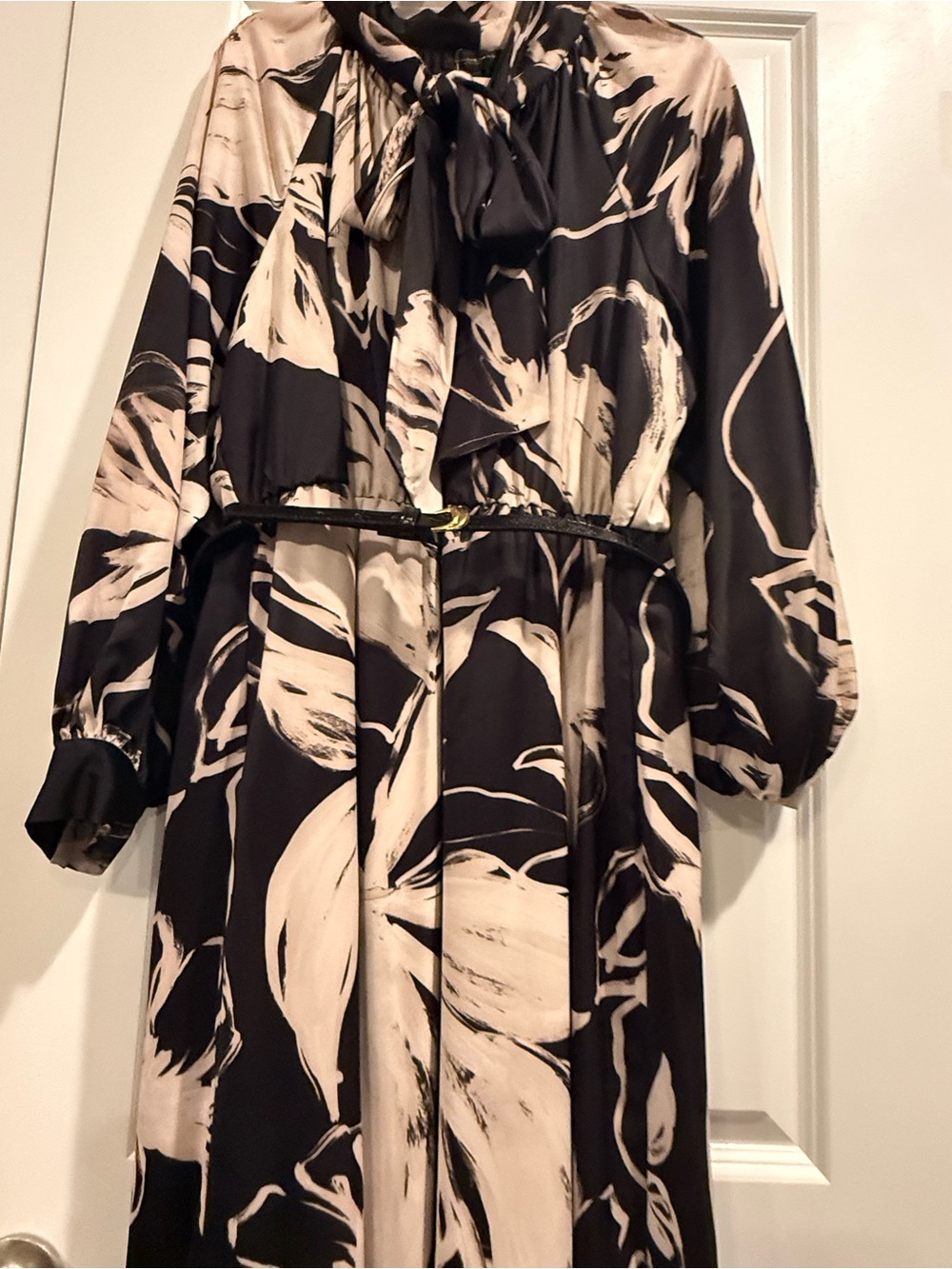 Donna Karan Black and Cream Floral Midi Dress SIZE 14 - Picture 6 of 8